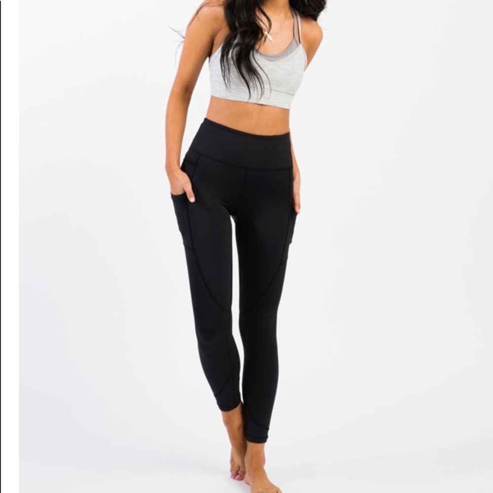 Black Pocket Light n Tight Hi-Rise 7/8 24"